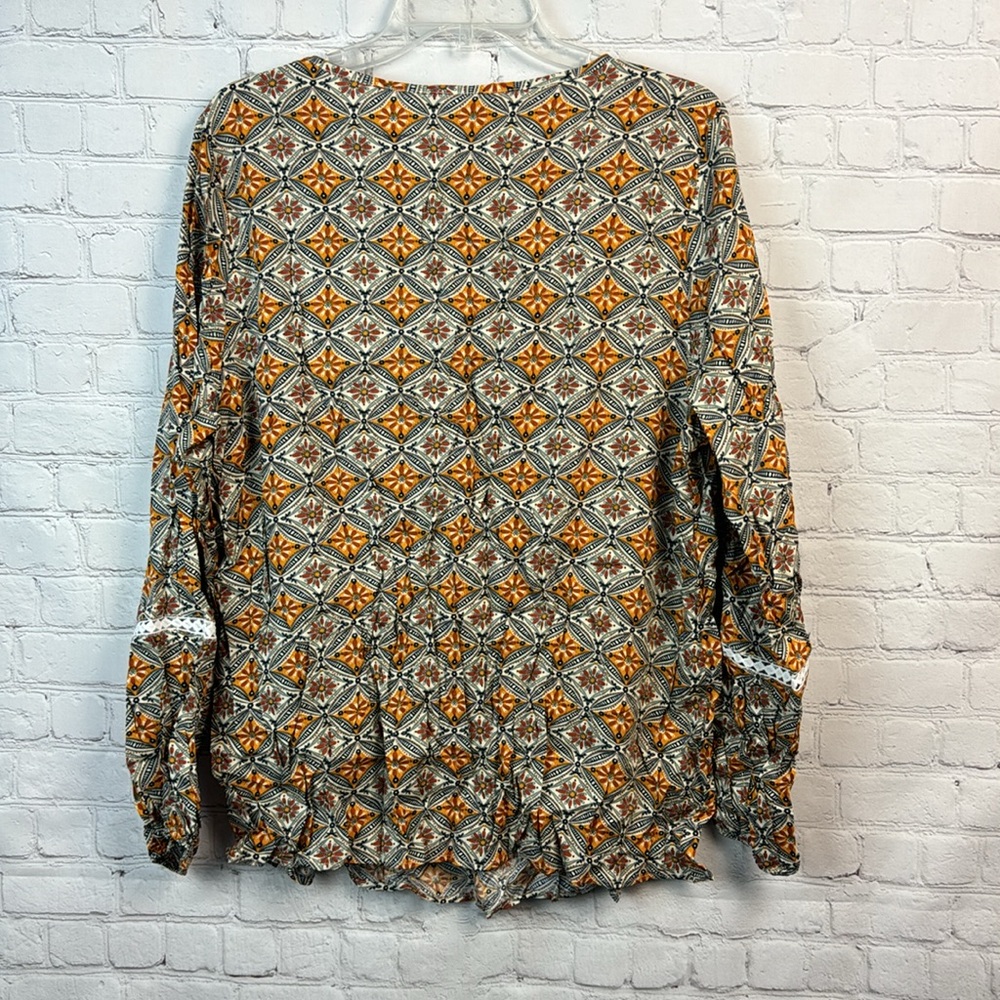 BloomChic Bohemian Print Lantern Sleeve Top Plus Size 1X - Picture 6 of 6